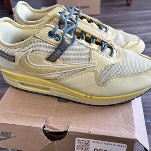 Travis Scott x Air Max 1 'Saturn Gold'